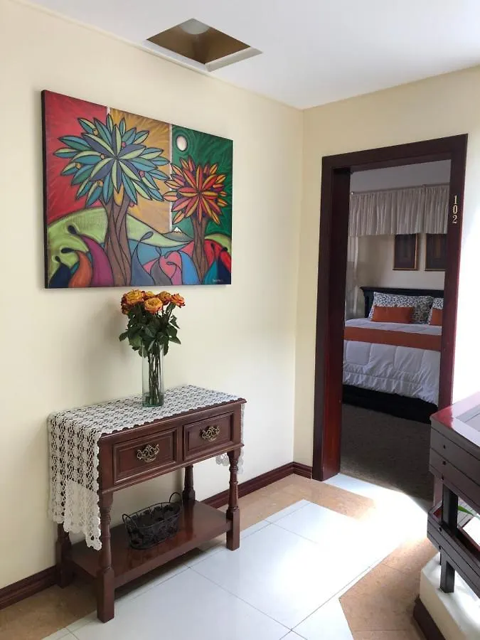Mak Inn House Latacunga Hotel